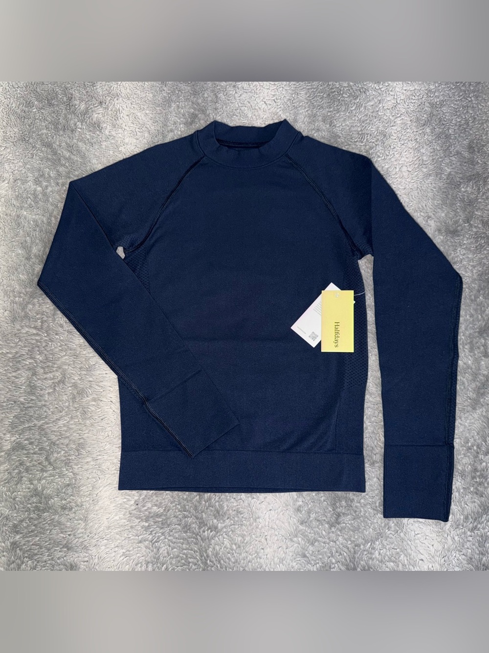 HALFDAYS JOHNSON TOP IN NAVY - Picture 2 of 8